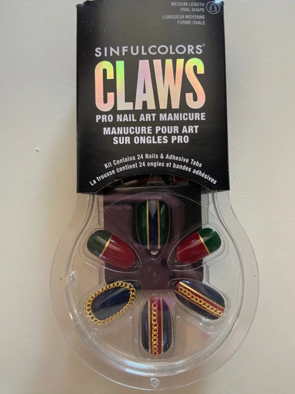 Claws Pro Nail Art Press-On Set — Red, Green, Navy & Gold Accent